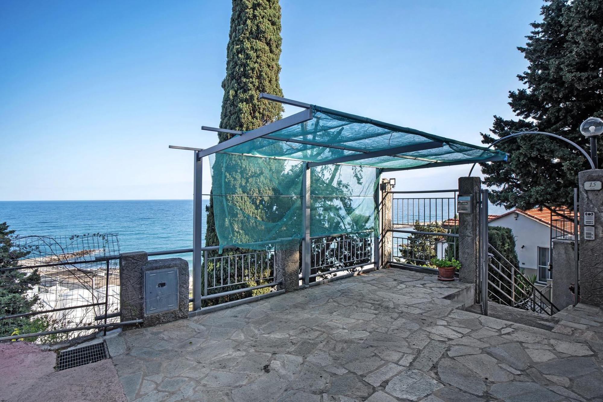 Alba Marina Apartment San Lorenzo al Mare Exterior photo