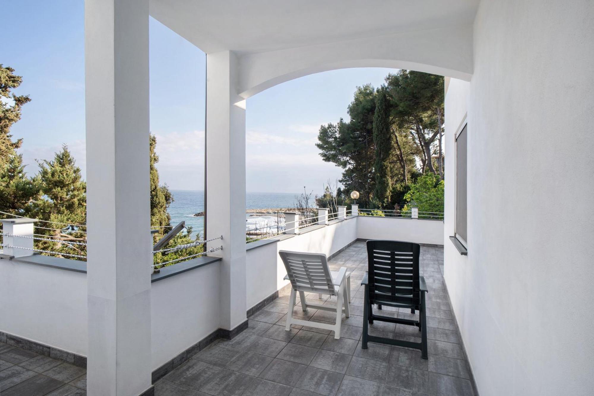 Alba Marina Apartment San Lorenzo al Mare Exterior photo